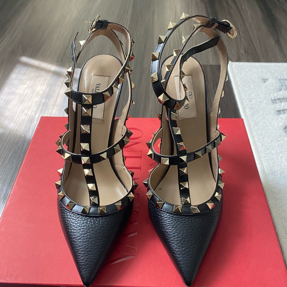 Black Valentino rockstud heels